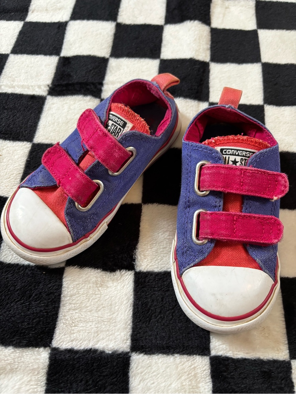 Size 8 baby girl converse